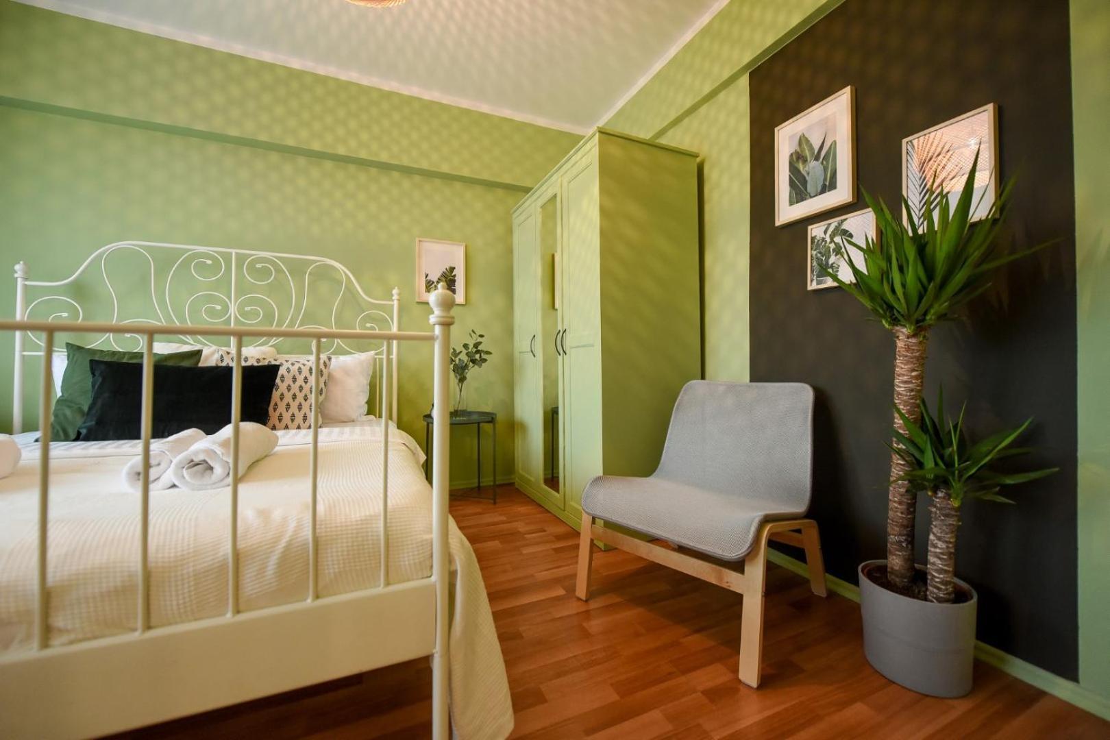 Chic Accommodation With Breathtaking Views Over Calea Victoriei - Your Central Heaven 布加勒斯特 客房 照片
