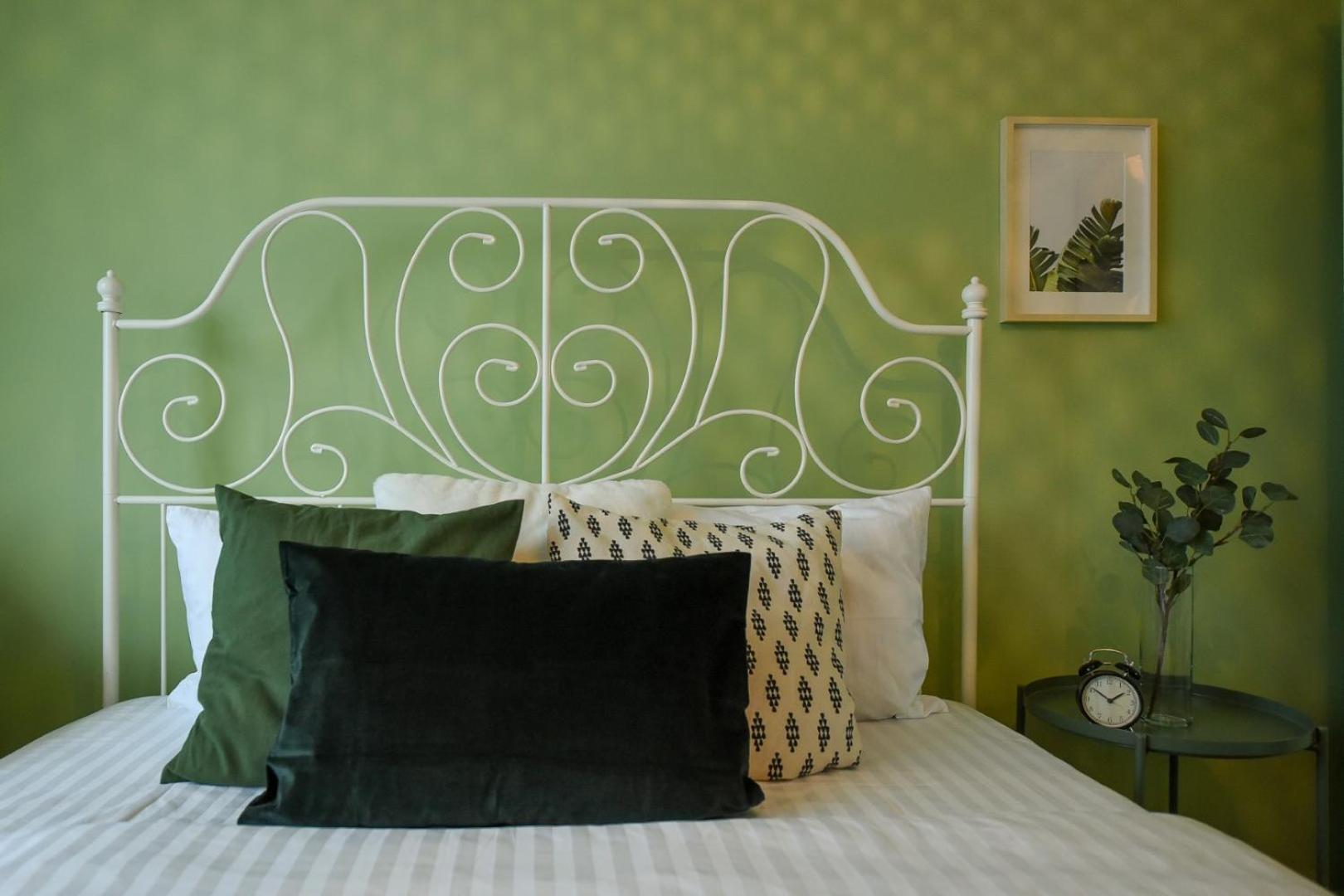 Chic Accommodation With Breathtaking Views Over Calea Victoriei - Your Central Heaven 布加勒斯特 客房 照片