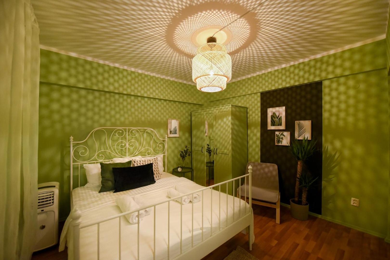 Chic Accommodation With Breathtaking Views Over Calea Victoriei - Your Central Heaven 布加勒斯特 客房 照片